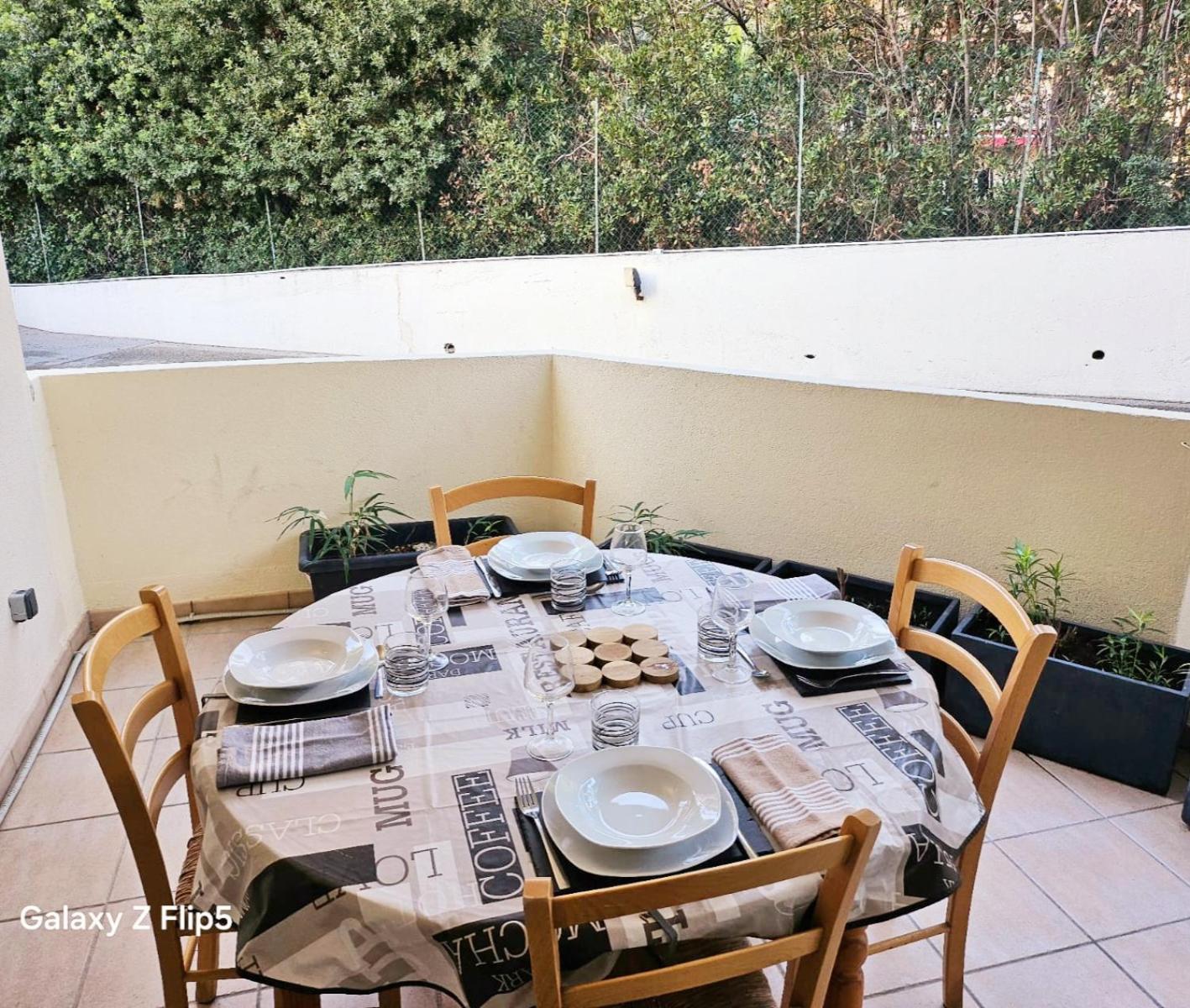Appartamento Balcon, Parking, Piscine Et Clim' A 2 Pas Du Port Santa Lucia Saint-Raphaël Esterno foto