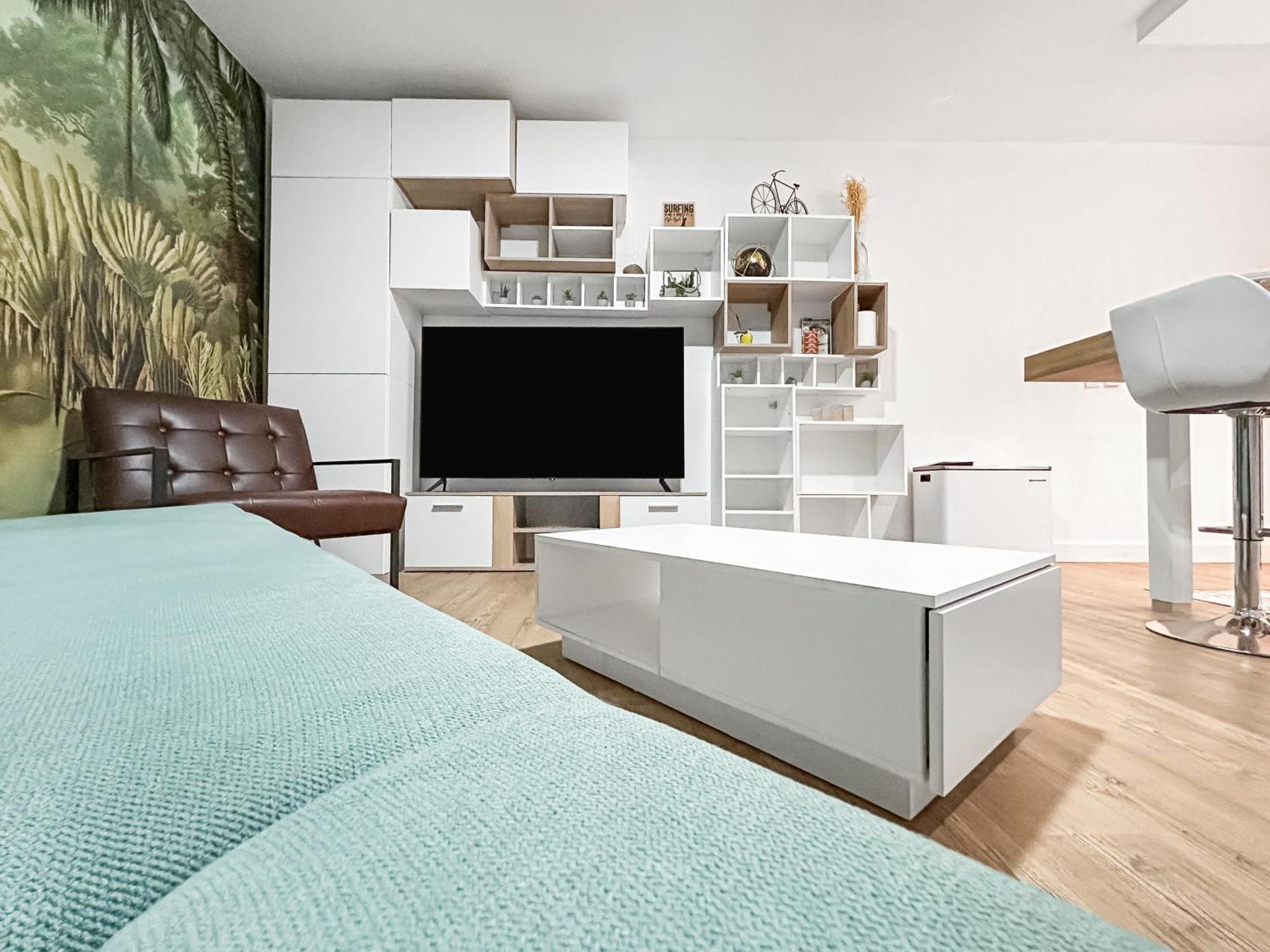 Appartamento Balcon, Parking, Piscine Et Clim' A 2 Pas Du Port Santa Lucia Saint-Raphaël Esterno foto